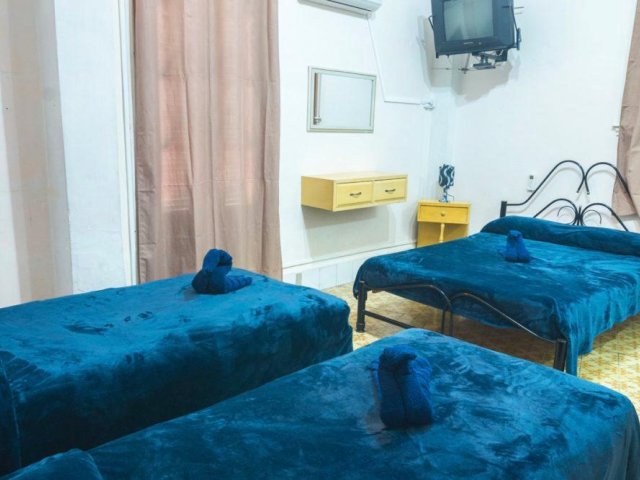 Picture on Apartamento de  6 cuartos y 6 baños por $ 150.000 en La Habana