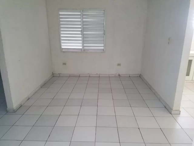 Foto en Apartamento de 4 cuartos y 1 baño por $ 25.000