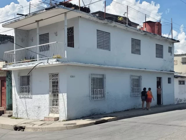 Foto en Casa de 4 cuartos y 2 baños por $ 65.000