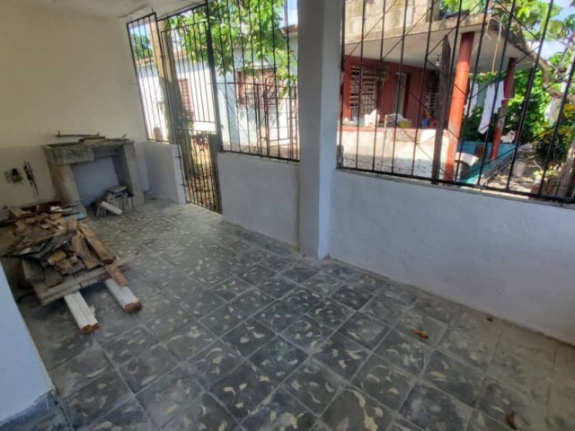 Picture on Casa de  1 cuarto, 1 baño y 1 garaje por $ 5.500 en Cienfuegos